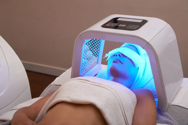 led-light-facial-2021-08-26-19-52-37-utc